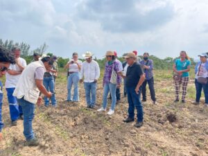 ¡Renace el campo en Coatzacoalcos! El Dr. Rosaldo García blinda la soberanía alimentaria con histórica jornada técnica.
