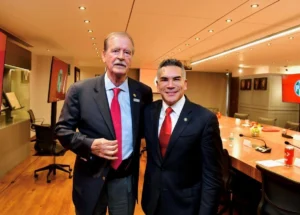 Morena señala alianza entre Fox y Alito como “reorganización de la mafia del poder”