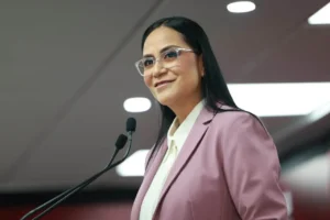 Morena descarta aplicar medidas disciplinarias basadas en señalamientos de Estados Unidos contra sus militantes, según informó la dirigencia nacional del partido.